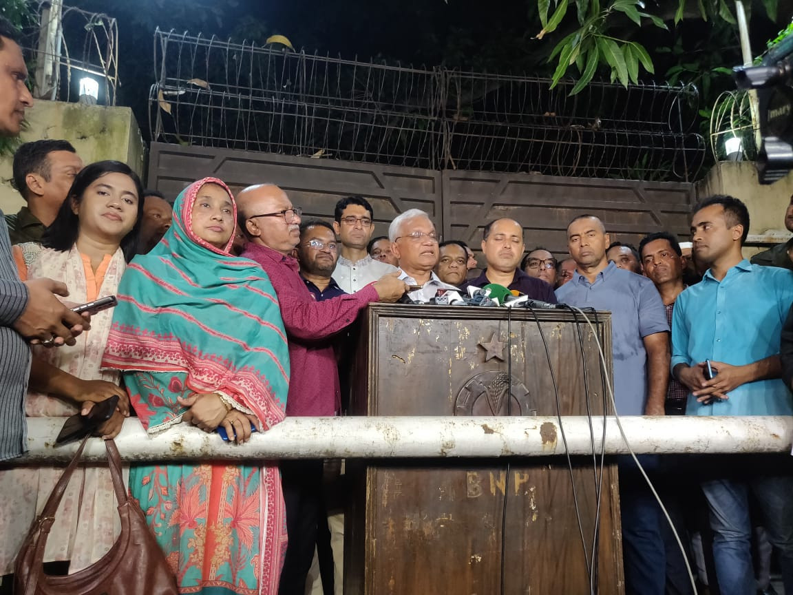 Khaleda Zia's current health won't allow air travel: Dr. Zahid