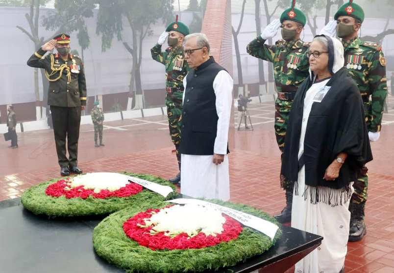 President, PM pay tribute to martyred intellectuals