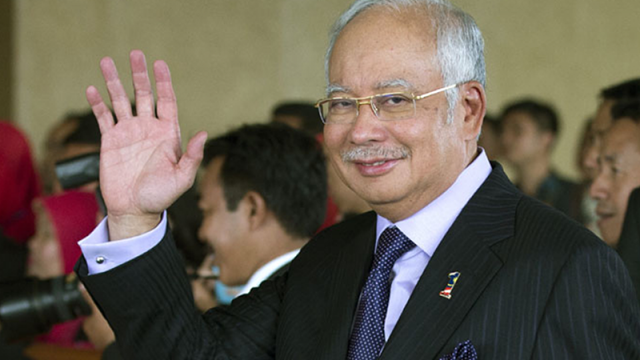 Malaysian PM announces dissolution of parliament for tough election