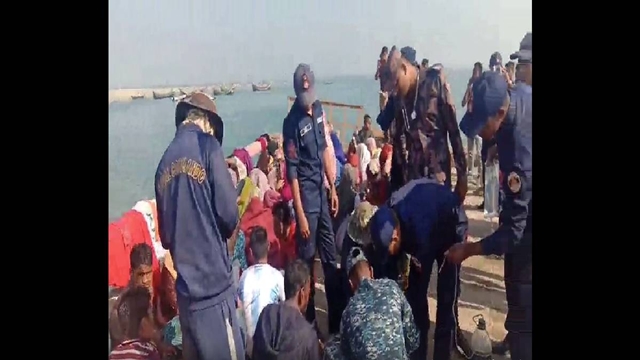 15 Rohingyas die as trawler sinks in Bay: Coast Guard