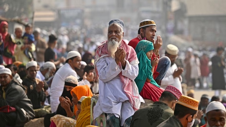 আখেরি মোনাজাতে কল্যাণ ঐক্য, সম্প্রীতি কামনা