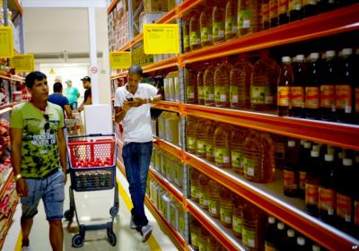 Cuba opens 1st wholesale food market for private sector