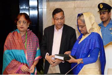 PM unveils cover of Bangladesh Code