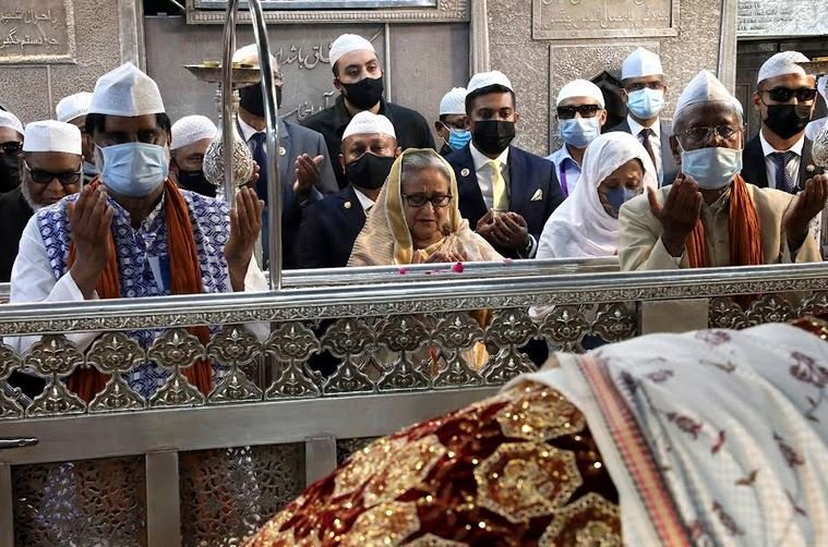 PM concludes India visit offering prayers at Ajmer Sharif