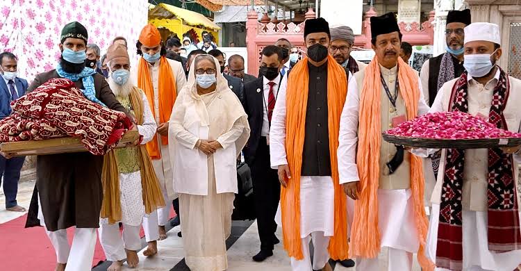 PM Sheikh Hasina visits Delhi’s Nizamuddin Dargah