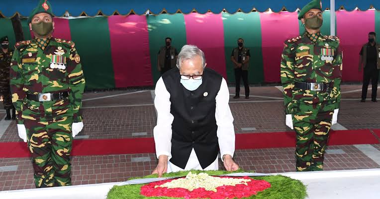 President pays homage to Bangabandhu at Tungipara