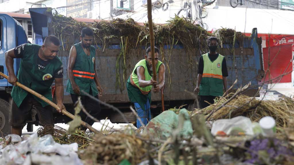 Eid waste removal begins in Dhaka north and south city corporations